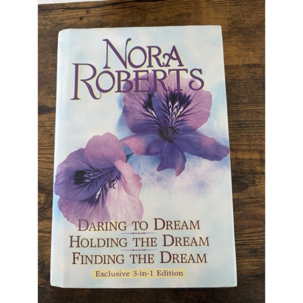 Nora Roberts Complete Dream Trilogy Book Daring, Holding, Finding  3-in-1‎
